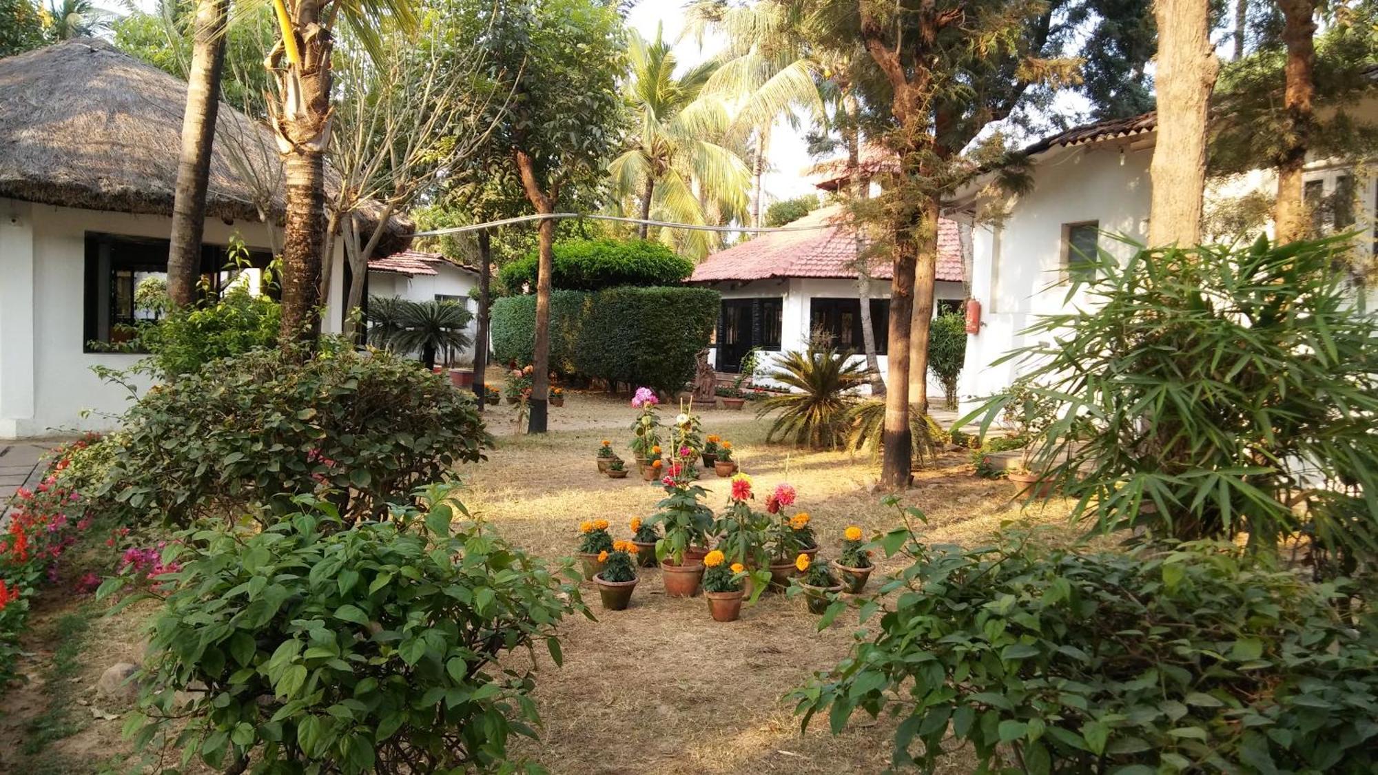 Chhuti Holiday Resort Bolpur Exteriér fotografie